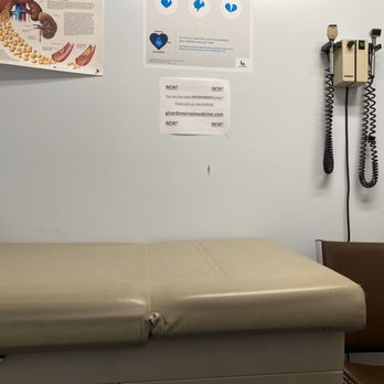 Girard Internal Medicine: Nicole Kimzey, DO - Waiting room - Internal Medicine Near Me - Philadelphia, Pennsylvania Girard Internal Medicine: Nicole Kimzey, DO - Waiting room - Internal Medicine Near Me - Philadelphia, Pennsylvania