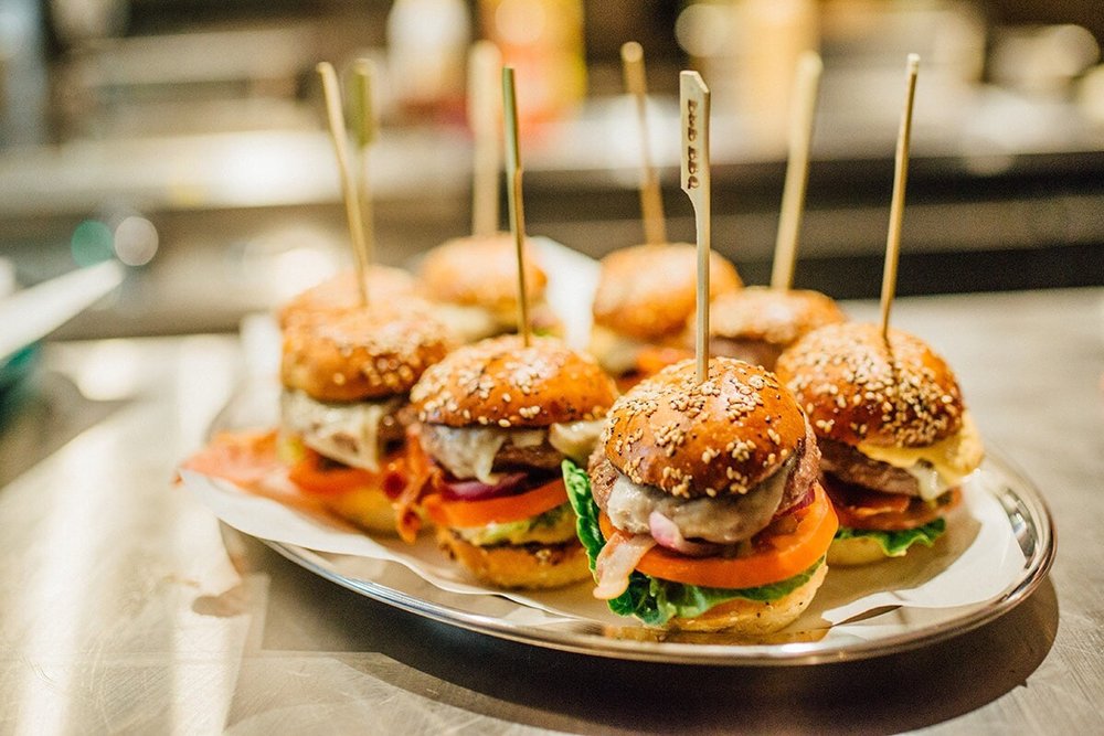 BEERS & BARRELS Updated July 2024 Ceresstraat 15 A, Breda, Noord