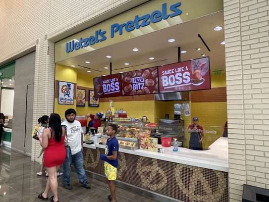 Wetzel's Pretzels by null