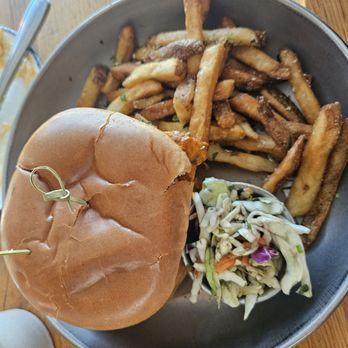101 Craft Kitchen - Crispy chicken sandwich & parmesan fries - Gastropubs Near Me - Fishers, Indiana 101 Craft Kitchen - Crispy chicken sandwich & parmesan fries - Gastropubs Near Me - Fishers, Indiana