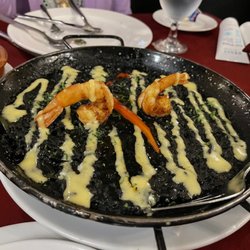 Alba Restaurante Español - The star of the paellas, Paella Negra - our favorite