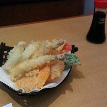 Pink Sushi - Shrimp Tempura - includes 2 pieces of shrimp, 2 sweet potato slices, 2 peppers and 1 eggplant. Cost @ $7.95 - Japanese Near Me - Moncton, New Brunswick