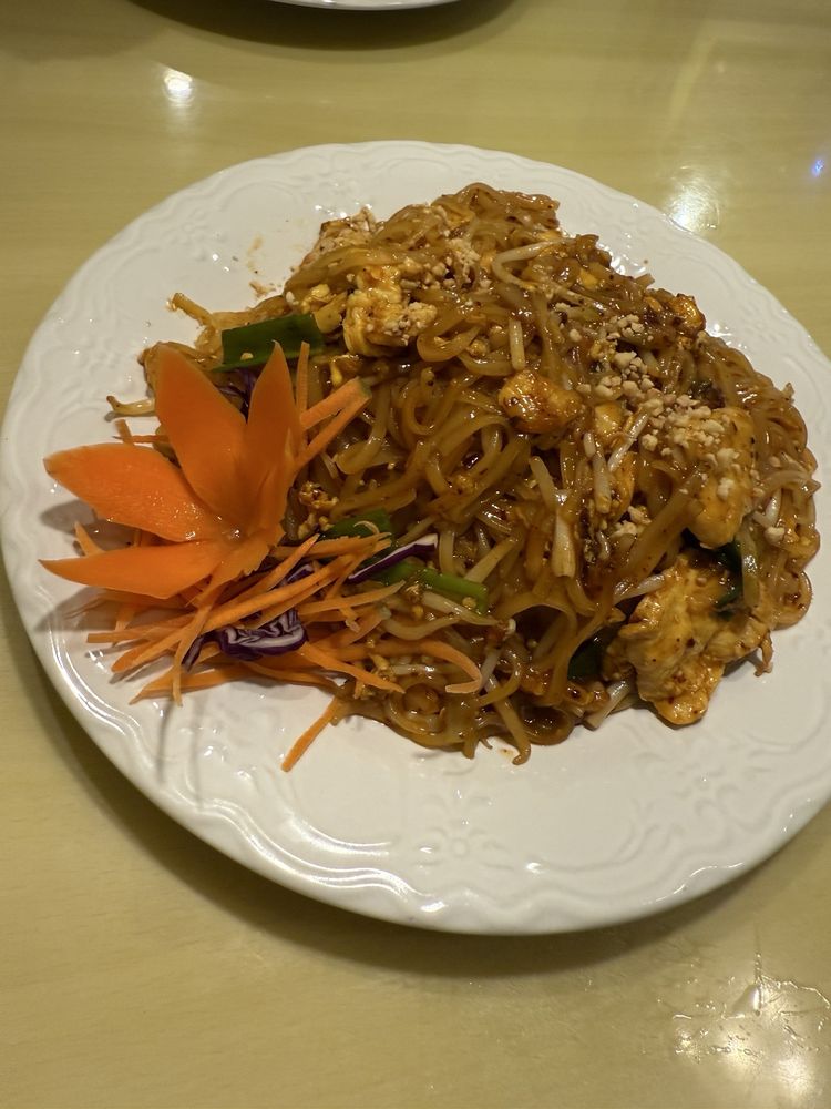 Jit's Thai Bistro Logo