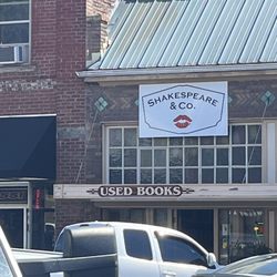Shakespeare Used Books - The outside of the building