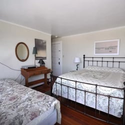 Beach House Inn - Room 3