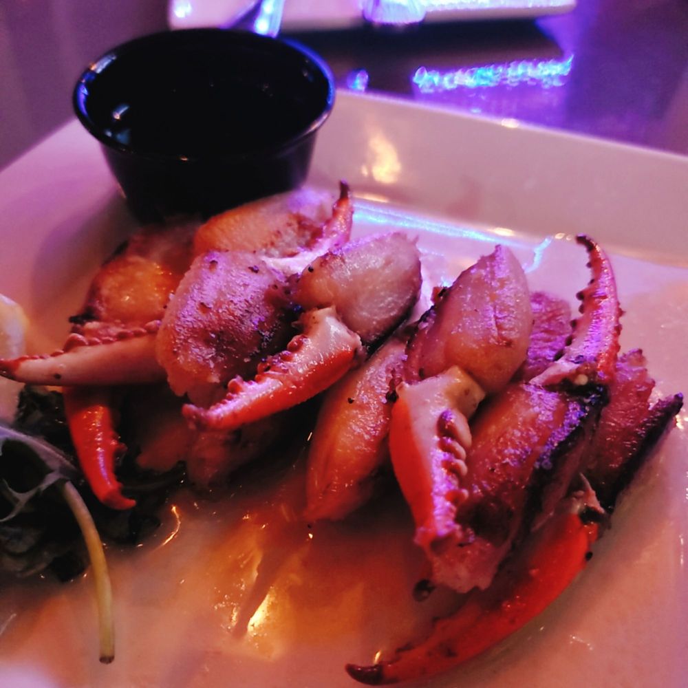 North Banks Restaurant & Raw Bar