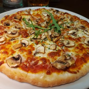 Famous Burger - Pizza - Burgers Near Me - Amsterdam, New Hampshire