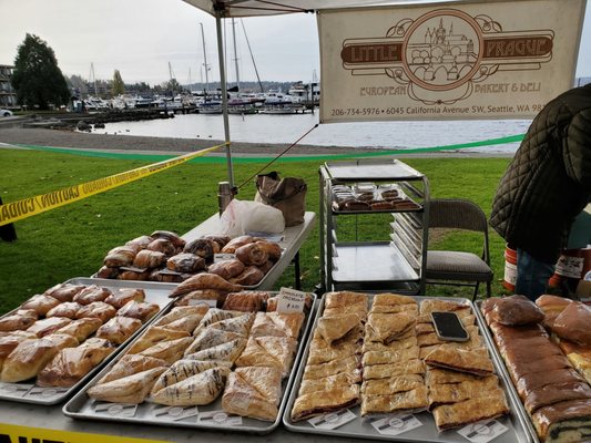 Kirkland Wednesday Market by null