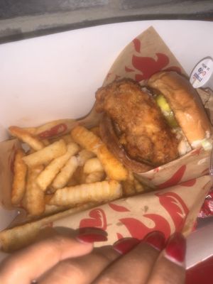 Scoville Hot Chicken - Sandy Springs by null