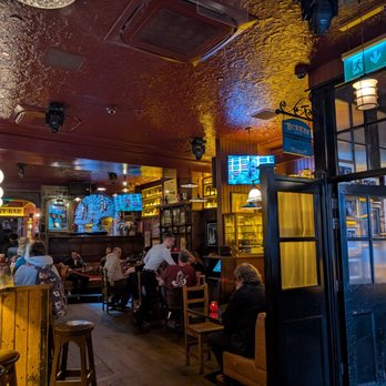 1520 - Inside - Irish Pub Near Me - Galway, G 1520 - Inside - Irish Pub Near Me - Galway, G