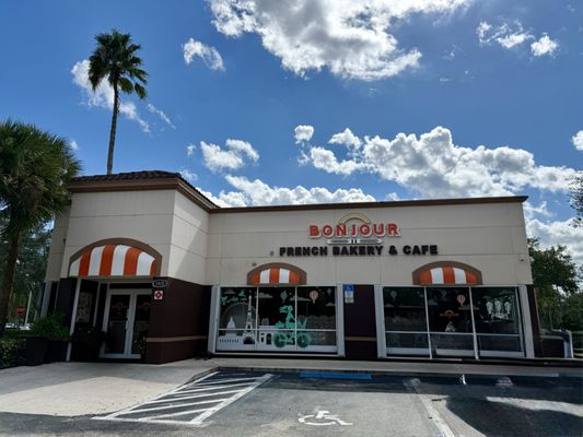 Bonjour French Bakery & Cafe - Weston by null