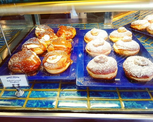 Sweet Belem Cake Boutique by null