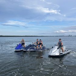 Barefoot Tours & Charters - Family outing from 82 to 16 years old