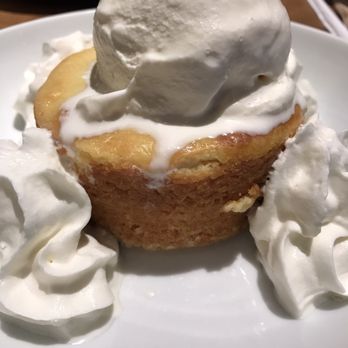 California Pizza Kitchen - Butter cake - Pizza Near Me - Kapolei, Hawaii California Pizza Kitchen - Butter cake - Pizza Near Me - Kapolei, Hawaii
