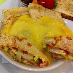 Cora's Breakfast and Lunch - Crepe omelette