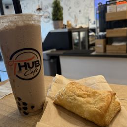 Oreo Milkshake with honey boba