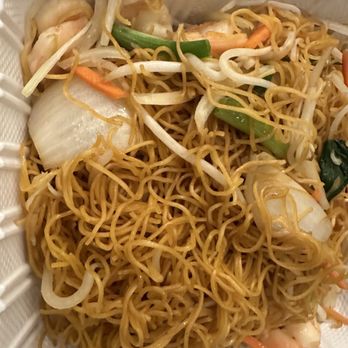 Garden Cafe - Combo Pan-Fried Noodle / 招牌煎麵. Flavorless. Had more noodles than meat and veggies. - Hong Kong Style Cafe Near Me - Castro Valley, California Garden Cafe - Combo Pan-Fried Noodle / 招牌煎麵. Flavorless. Had more noodles than meat and veggies. - Hong Kong Style Cafe Near Me - Castro Valley, California