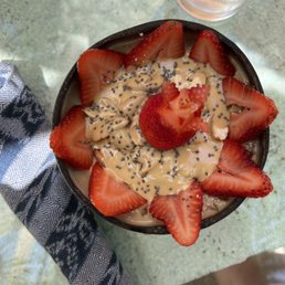 Maca-vanilla bowl
