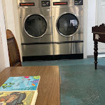 CMC Five Star Laundromat - Laundromat Near Me - Converse, Texas