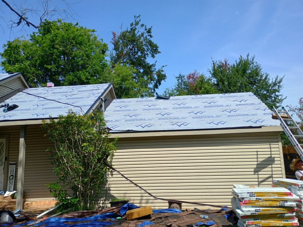 Slide of Peak Roofing Solutions