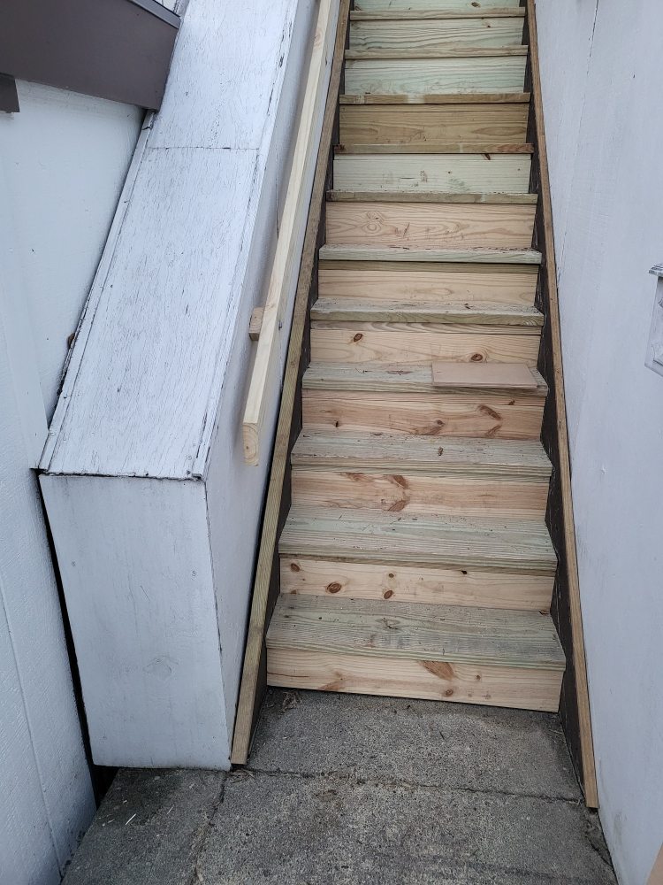 Slide of Harry's Contracting