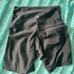 Lululemon Athletica - Lululemon shorts
