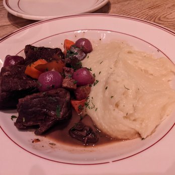 Le Diplomate - Beef bourguignon - Brasseries Near Me - Washington, DC, District of Columbia