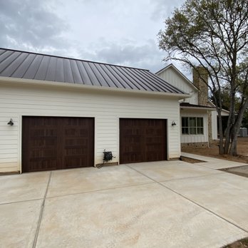 Lost Pines Garage Doors - Garage Door Services Near Me Lost Pines Garage Doors - Garage Door Services Near Me