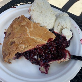 Linn's Restaurant - American Near Me - Cambria, California