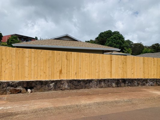 Aiea Wooden Fence Job - Installing A new Wooden Fence Aiea Wooden Fence Job - Installing A new Wooden Fence