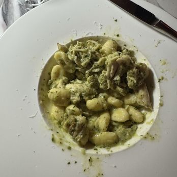 The Stinking Rose - Garlic lover gnocchi - Italian Near Me - San Francisco, California The Stinking Rose - Garlic lover gnocchi - Italian Near Me - San Francisco, California