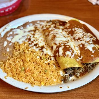 Los Amigos - Enchilada Lunch - steak - Mexican Near Me - Kalamazoo, Michigan