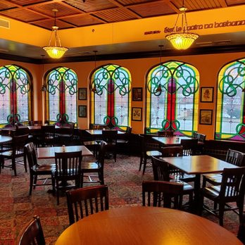 St. Brendan's Inn - Dinning room - Irish Near Me - Green Bay, Wisconsin St. Brendan's Inn - Dinning room - Irish Near Me - Green Bay, Wisconsin