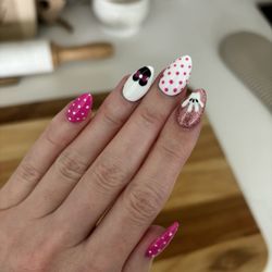 Golden Nails & Spa