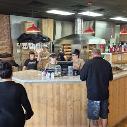 Moyock Pizza Kitchen - Fantastic Pizza - Awesome Crew!