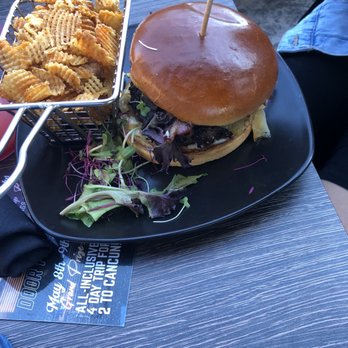 Brett Hull's Junction House - Signature burger - Venues & Event Spaces Near Me - Wentzville, Missouri Brett Hull's Junction House - Signature burger - Venues & Event Spaces Near Me - Wentzville, Missouri