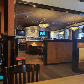 LongHorn Steakhouse - Lunch time - Steakhouses Near Me - Midvale, Utah LongHorn Steakhouse - Lunch time - Steakhouses Near Me - Midvale, Utah