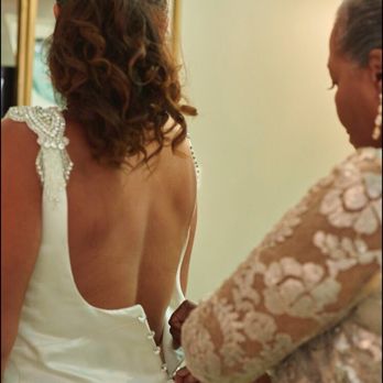Glowout - Blow Dry/Out Services Near Me - Chicago, Illinois