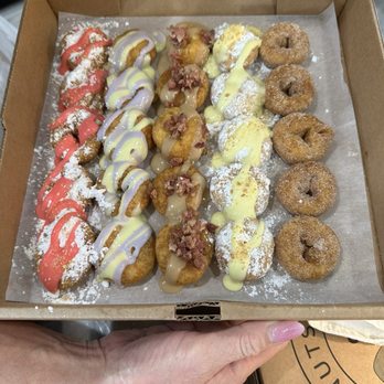 Sugar Llamas - Strawberry, lemon blueberry, maple bacon, lemon and cinnamon sugar. - Coffee & Tea Near Me - Broken Arrow, Oklahoma
