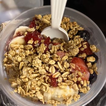 Froots - Acai bowl with almond butter and drizzled honey - Juice Bars & Smoothies Near Me - Hollywood, Florida
