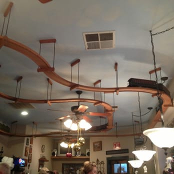 Exeter Whistle Stop - American Near Me - Exeter, California