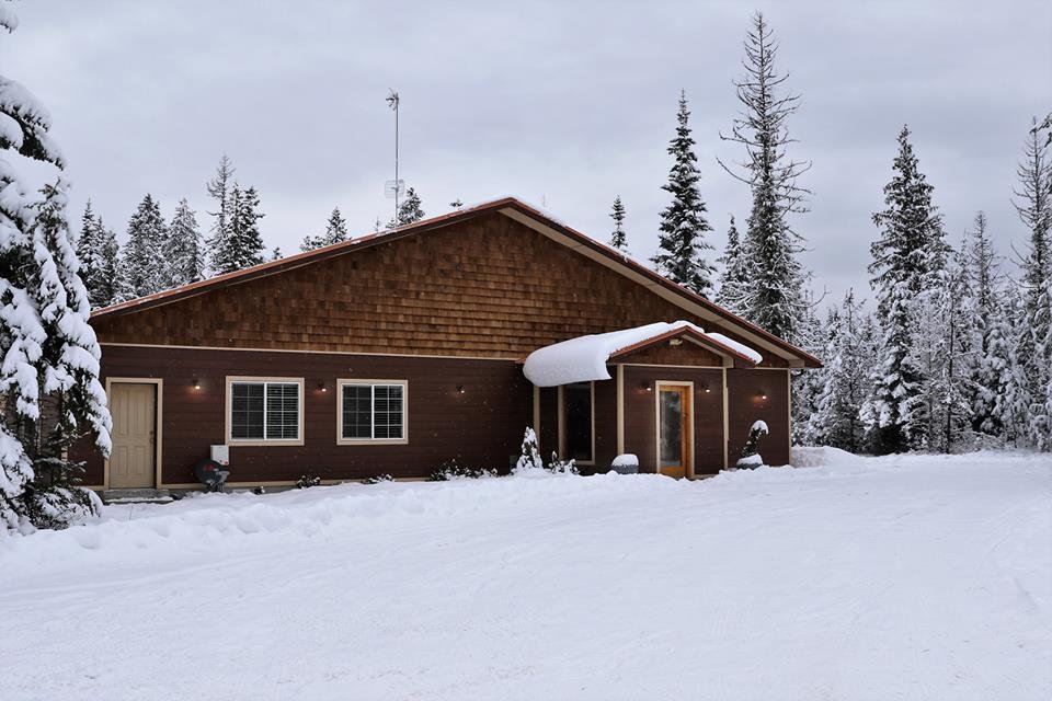 COOLIN MOTEL Updated September 2024 11 Photos 266 Cavanaugh Bay