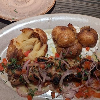 Violí Oakbrook - Chicken thighs - Greek Near Me - Oak Brook, Illinois