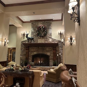 Music Road Resort Hotel - Hotel lobby - Hotels Near Me - Pigeon Forge, Tennessee