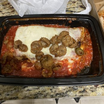 Roma TX Pizza Tavern - Lasagna with Italian sausage on top - Pizza Near Me - Allen, Texas Roma TX Pizza Tavern - Lasagna with Italian sausage on top - Pizza Near Me - Allen, Texas