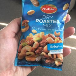 Elite Hotel Mimer - Peanuts! I was laughably given peanuts the morning after our bathroom flooded, lol.