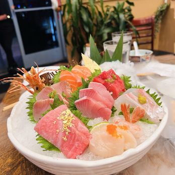 Chubby Sushi & Ramen - 20pc Sashimi Deluxe $60 - Sushi Bars Near Me - Brea, California