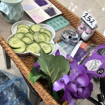 D Crown Nail Bar - Lavender jelly pedicure. They use hot oil to massage and hot rocks. Amazing! - Nail Salons Near Me - Garland, Texas