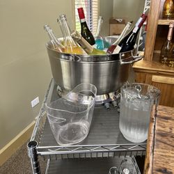 Wines & Wares - Wine tasting