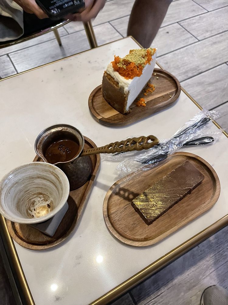 Aladdin Hookah & Cafe